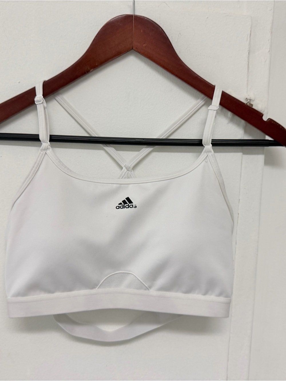 adidas sport bra White Strappy medium support training run like new size M